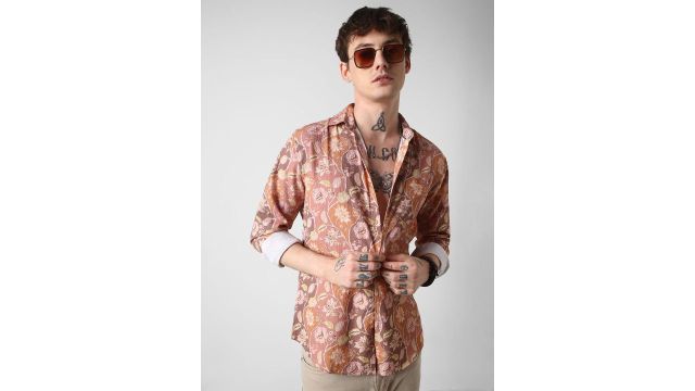 VASTRADO Men Classic Spread Collar Floral Printed Pure Cotton Slim Fit Casual Shirt