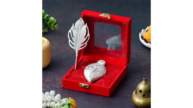 Webelkart Premium Silver Kumkum Box With Leaf And Red
