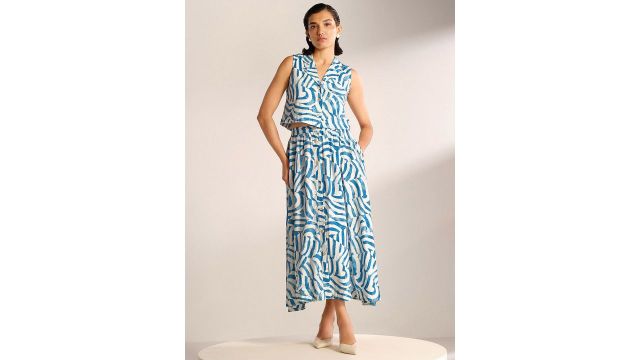 AND Abstract Printed V-Neck Top & Skirt