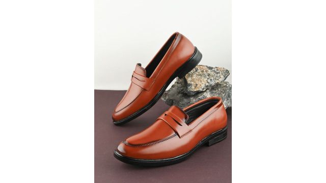 Anouk Men Solid Slip‑On Formal Loafers (Tan)