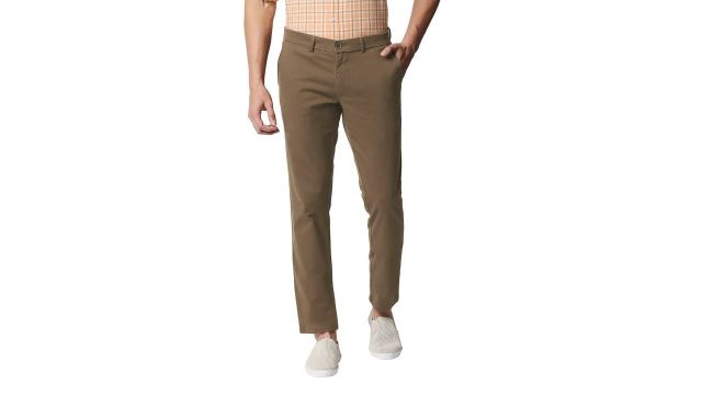 Basics Men Tapered Fit Cotton Chinos Trousers