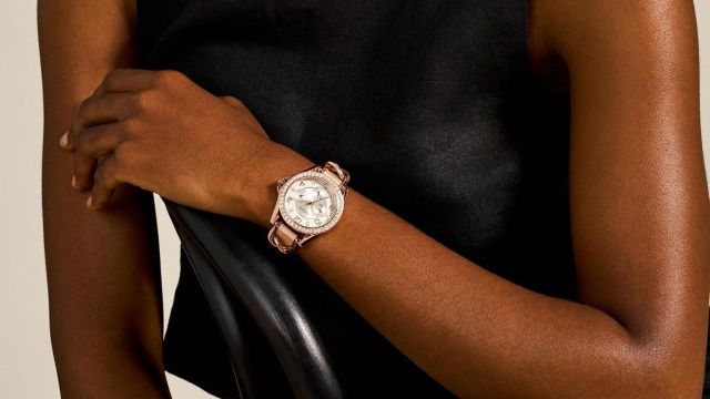 Best Premium Fossil Watches for Women on Amazon