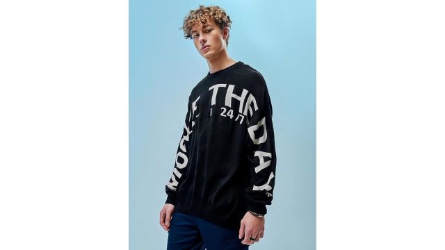 Bewakoof Acrylic Men's Round Neck Sweater