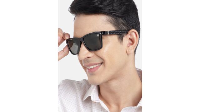 Carlton London Unisex Black Lens Rectangle Sunglasses with UV Protected Lens CLSM267