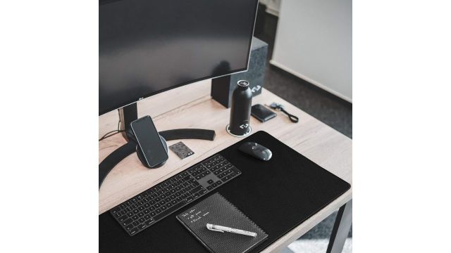 Extended Gaming Mouse Pad with Stitched Edges