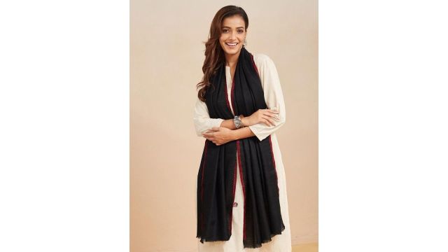 Fabindia Women Embroidred Pashmina Stole