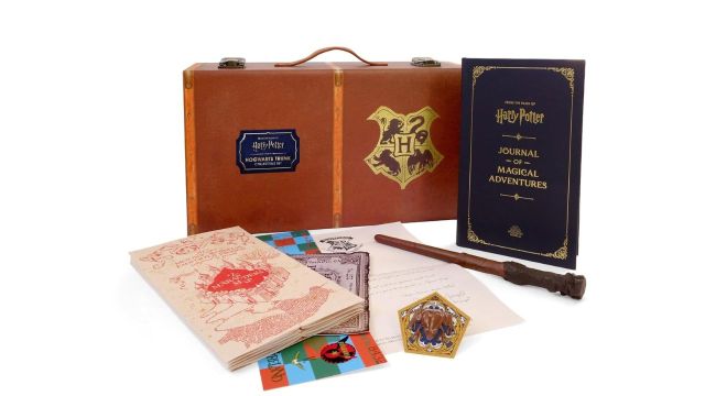 Harry Potter Hogwarts Trunk Collectible Set