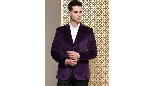 House of Pataudi Notched Lapel Single-Breasted Velvet Finish Jashn Party Blazer