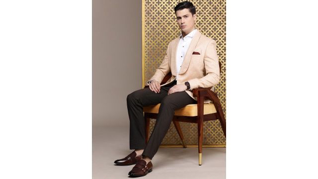 House of Pataudi Single-Breasted Sequinned Blazers
