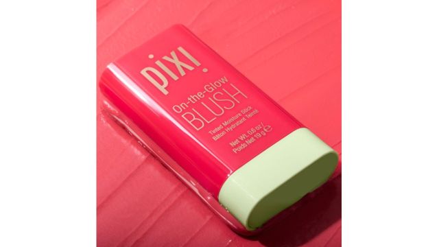 Hydrating On-the-Glow Blush – Ruby