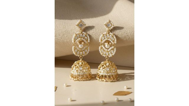 KARATCART Gold‑Plated Kundan‑Studded Jhumkas