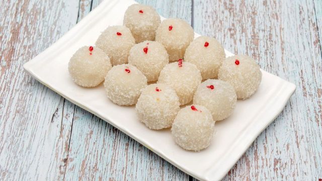 Nariyal Ladoo