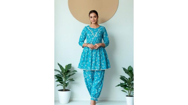 OZIA Floral Printed V-Neck Tunic and Trousers Set