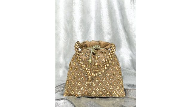 Peora Embroidered Potli Clutch