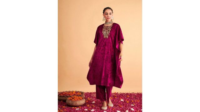 Shae by SASSAFRAS Embroidered Round Neck Kaftan Velvet Kurta