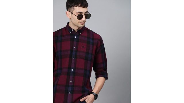 THE BEAR HOUSE Men Maroon & Navy Blue Slim Fit Checked Flannel Casual Shirt