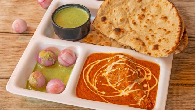Tandoori Roti and Butter Chicken