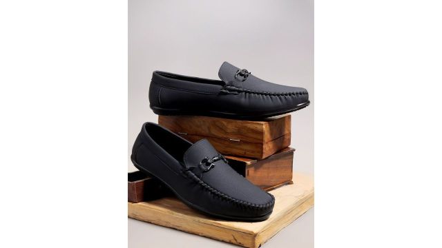 Thivim Men Leather Formal Loafers
