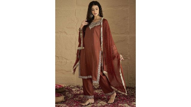 Varanga Women Floral Printed Kurta with Trousers & Dupatta (Brown/Silver)