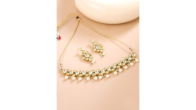 Yellow Chimes Gold‑Plated Kundan & Beaded Choker Set (1‑Month Warranty)