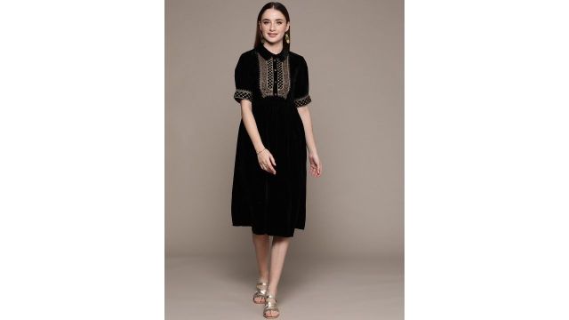 aarke Ritu Kumar Floral Embroidered A-Line Midi Dress