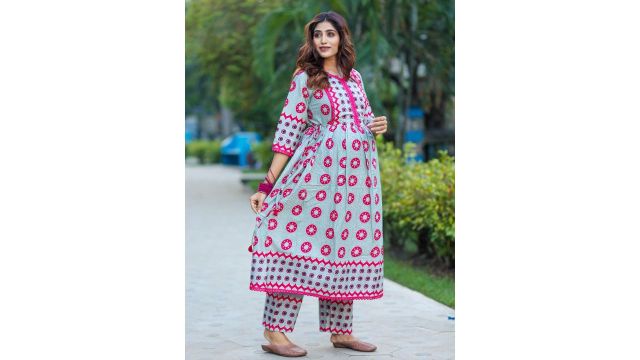 Aujjessa Ethnic Motifs Printed Regular Pure Cotton Anarkali