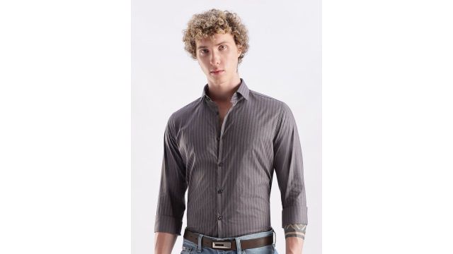 Calvin Klein Jeans Men Slim Fit Vertical Striped Shirt