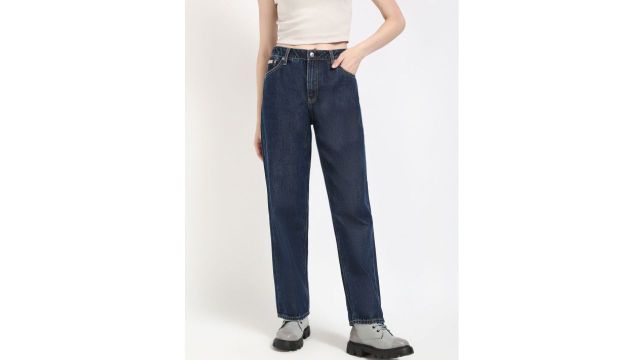 Calvin Klein Jeans Women Mid-Rise Relaxed Fit Jeans