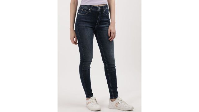 Calvin Klein Jeans Women Skinny Fit Light Fade Jeans