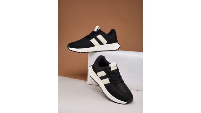 Campus GRIT Women Colourblocked Mid-Top PU Sneakers