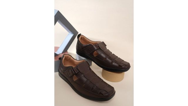 Carlton London Men Velcro Fisherman Sandals