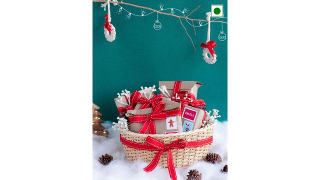 Confetti Gifts Set of 5 Christmas Gift Set