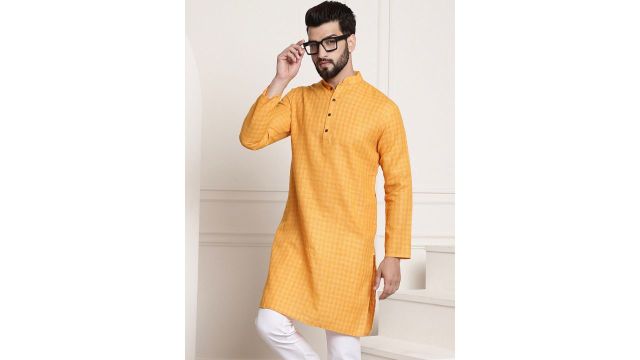 Anug by SOJANYA Men Mustard Yellow Checked Dobby Kurta