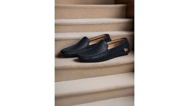 NEEMANS Men Textured Lightweight Dapper Loafers