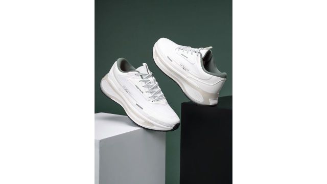 Red Tape Women Mesh Walking Shoes