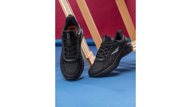 Red Tape Women Textile Walking Shoes