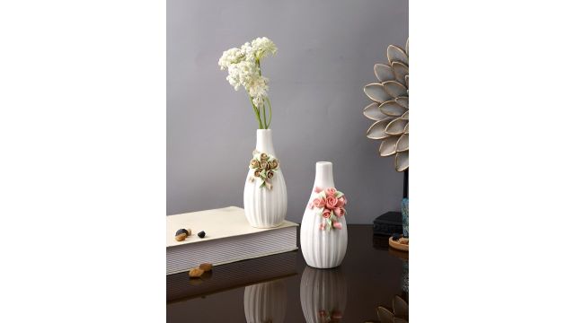 TAYHAA 2 Pieces White & Beige Textured Ceramic Flower Vases
