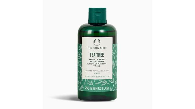 The Body Shop Tea Tree Skin Clearing Facial Wash