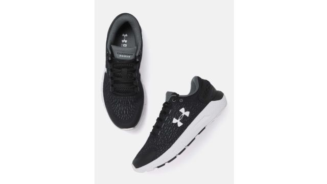 UNDER ARMOUR Women Black Woven Design Charged Rogue 2