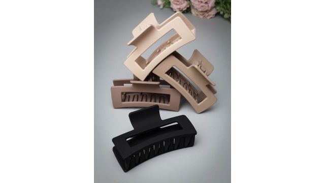 VOGUE HAIR ACCESSORIES Women Set of 4 Claw Clip