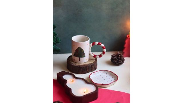 WEAVING HOMES 3 Pcs White & Red Home Gift Set