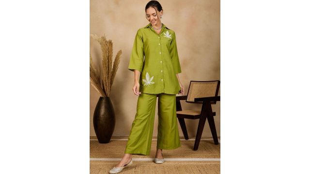 WineRed Floral Embroidered Shirt Collar Shirt With Trouser