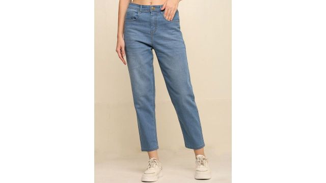 Zayla Women Comfort High-Rise Light Fade Stretchable Jeans