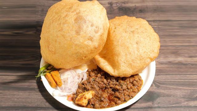Chole Bhature for Late Mornings