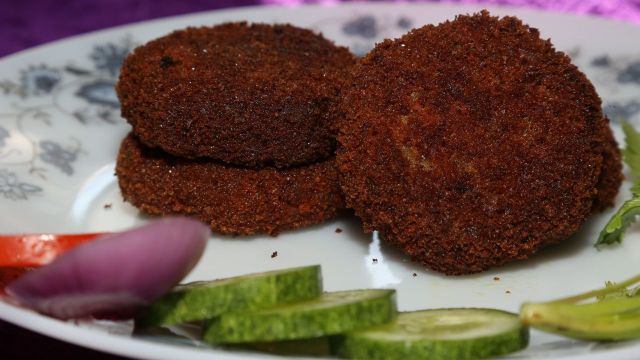 Samosa or Cutlet (in casual dining)