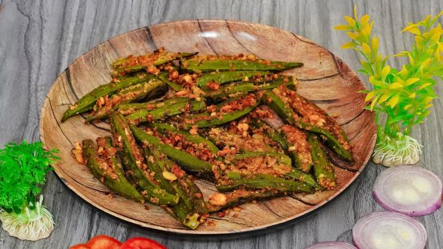 Stuffed Bhindi (Bharwa Bhindi)