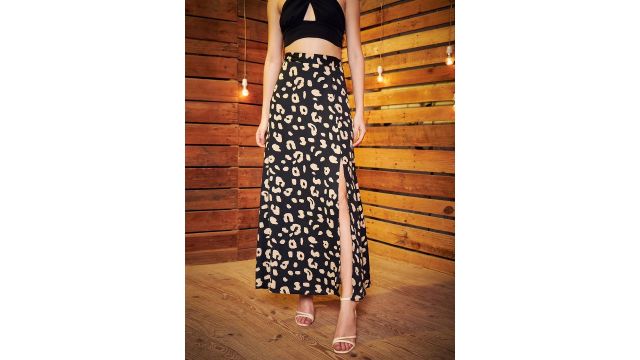 Berrylush Black Flared Maxi Skirt