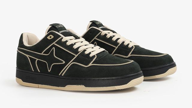 CometUnisex X Lows Sesame Sneakers