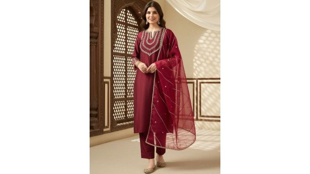 HERE&NOW Women Ethnic Motifs Embroidered Regular Thread Work Kurta