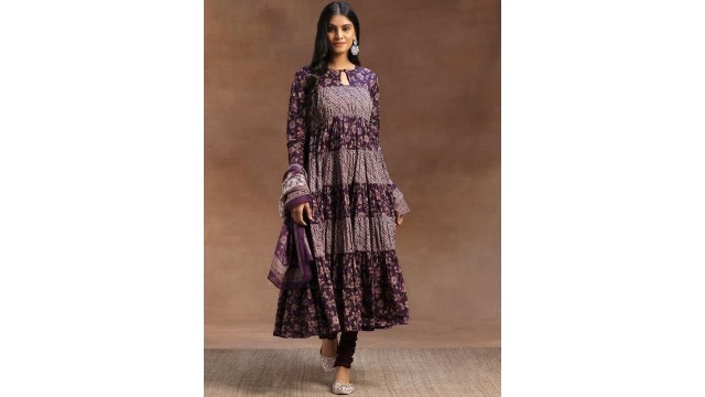 LibasWomen Floral Printed Panelled Kurta with Churidar & With Dupatta